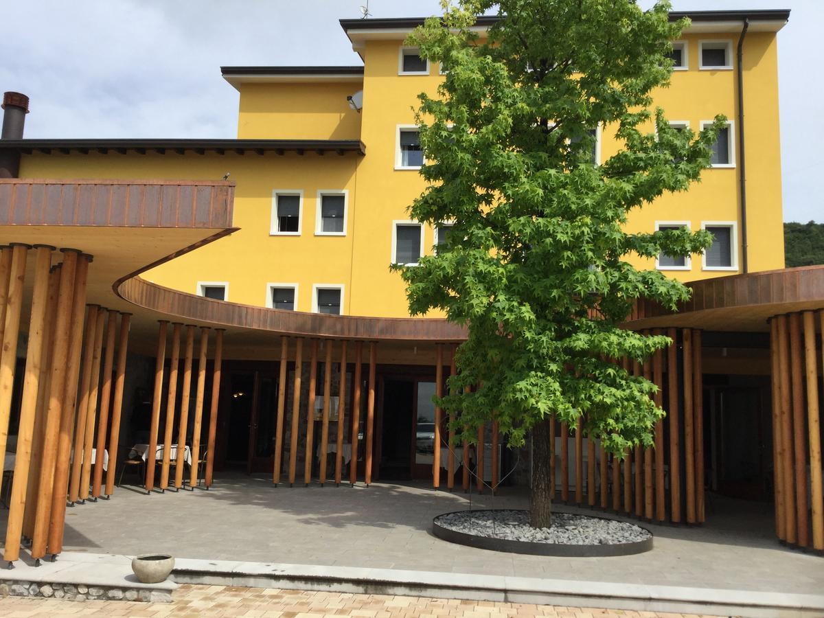 Albergo Belvedere Sequals Bagian luar foto
